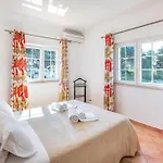 Private Ribeiro I Heated Pool, 4 Bed, Bbq, Ac, Wifi, 别墅