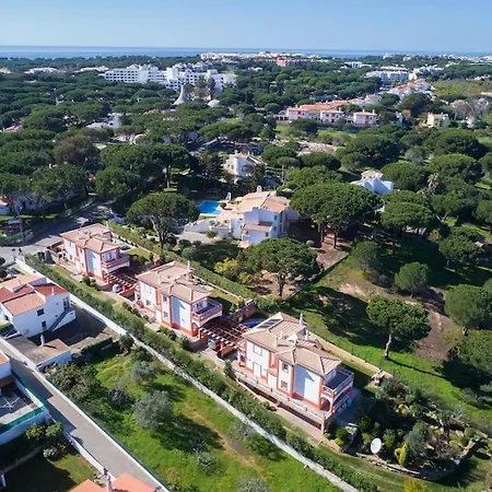 Private Ribeiro I Heated Pool, 4 Bed, Bbq, Ac, Wifi, 别墅