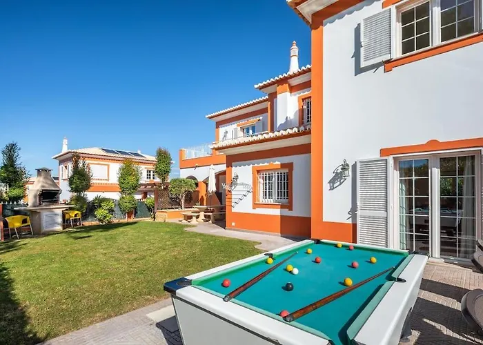 Private Ribeiro I Heated Pool, 4 Bed, Bbq, Ac, Wifi, فيلة *